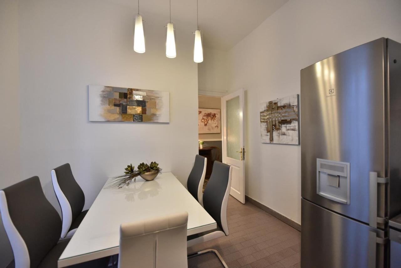Zadar Center Beach Apartment - Directly On The Sea ภายนอก รูปภาพ
